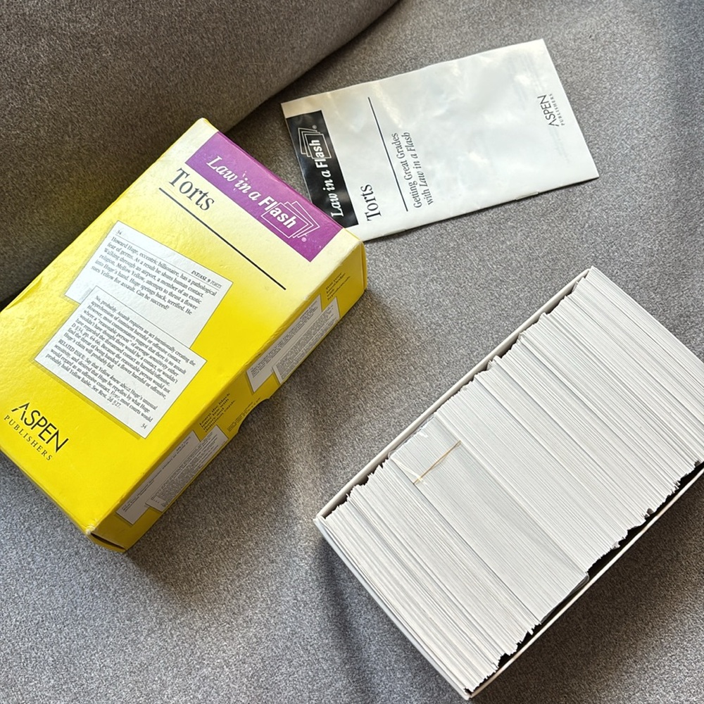 Law in a Flash: Torts 2006 Steven Emanuel Aspen Flash Cards (623 Review Cards) - Picture 8 of 8